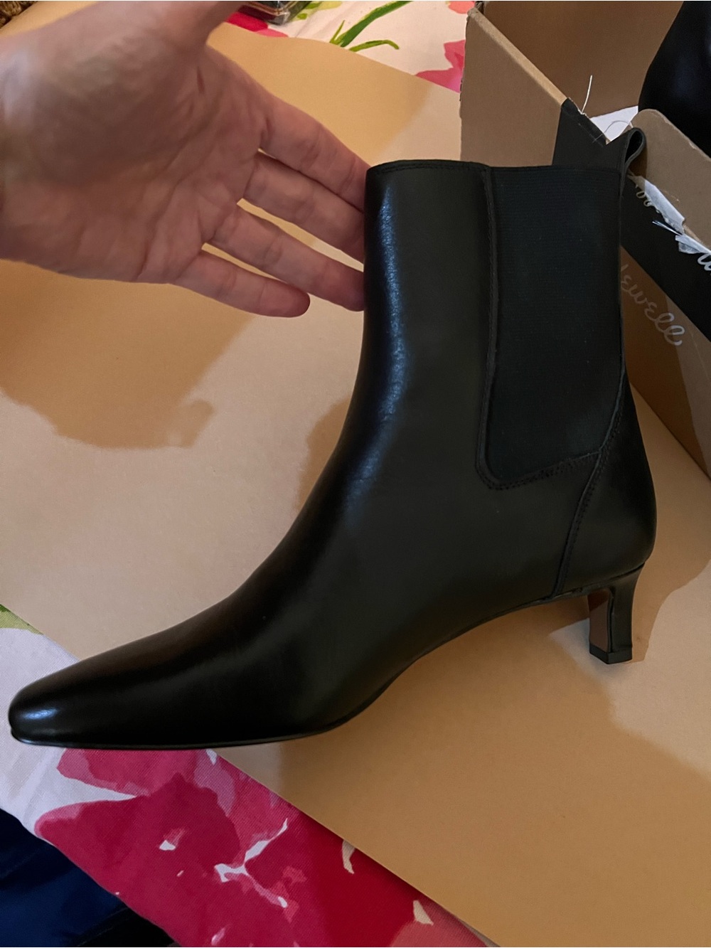 Madewell Black Leather Chelsea Ankle Boots - Picture 3 of 7